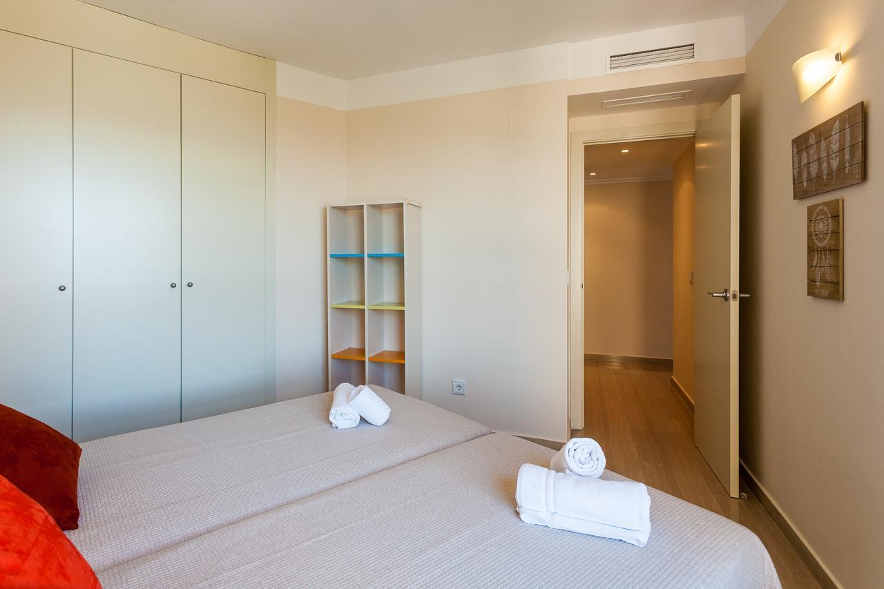Apartup Green Opera Views Valencia Exterior photo