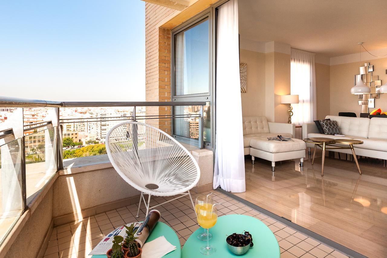 Apartup Green Opera Views Valencia Exterior photo